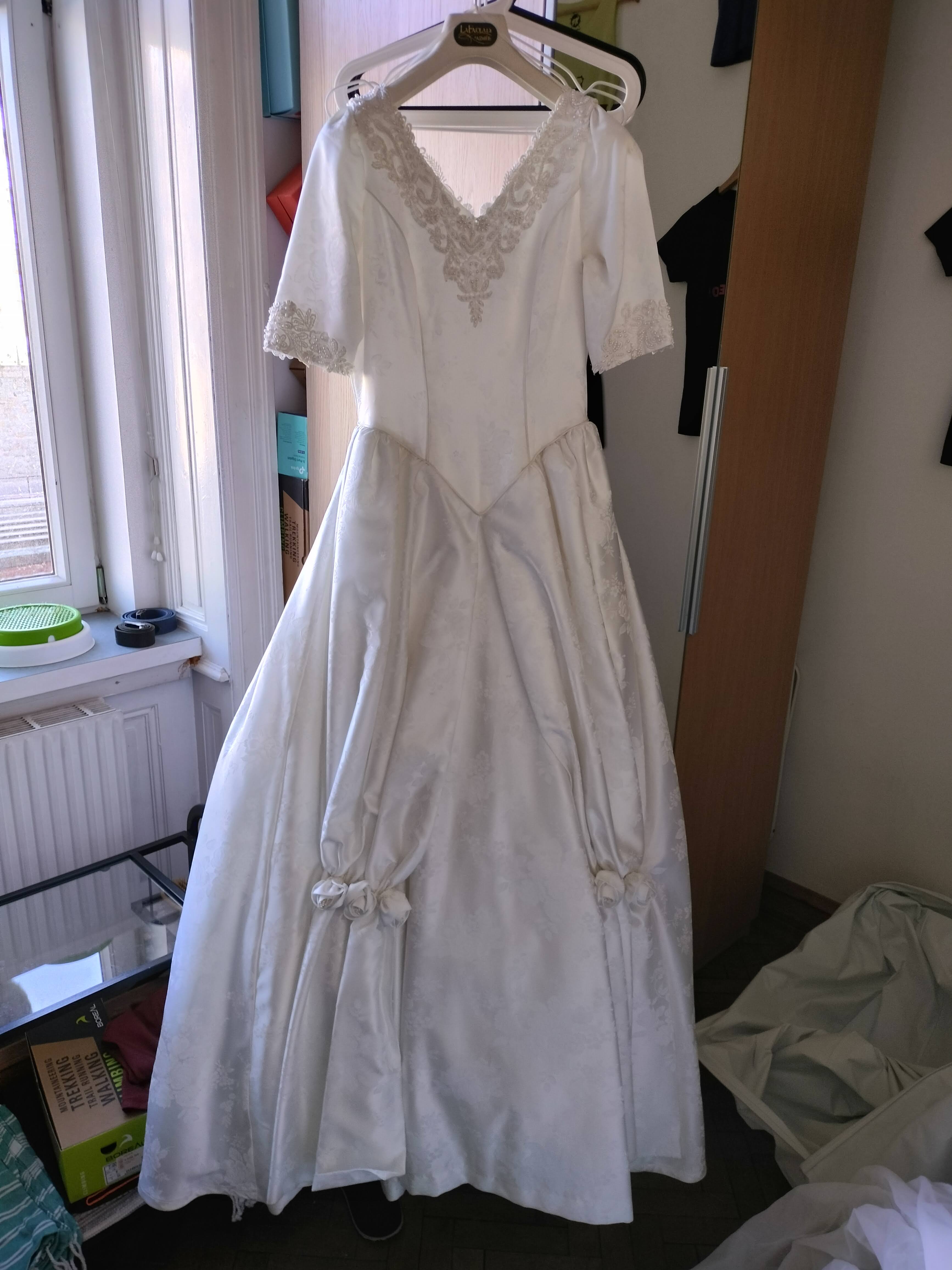 My mothers wedding dress